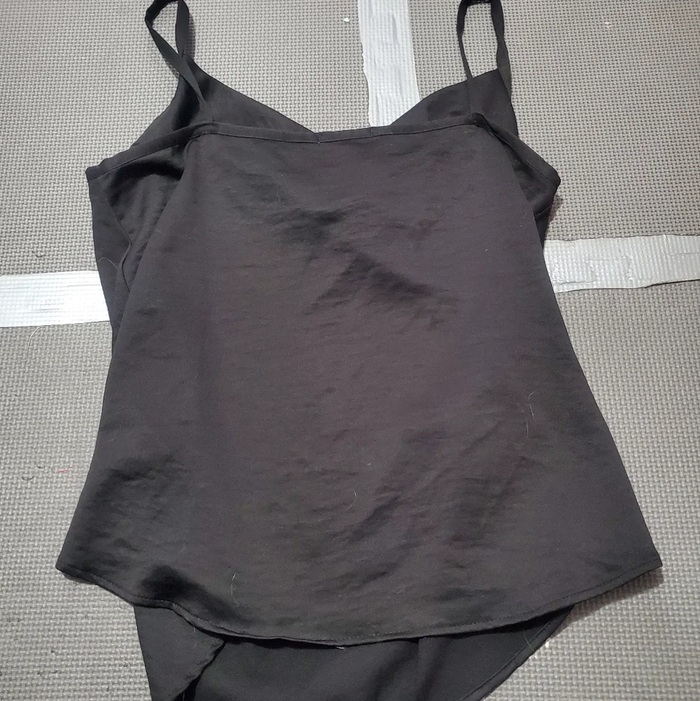 Black maurices tank - Picture 2 of 2